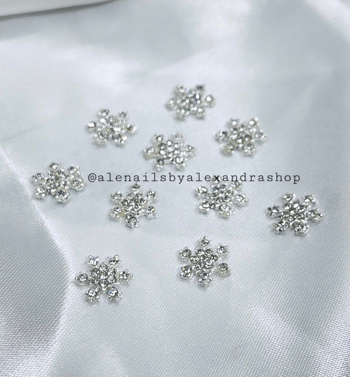 Snowflakes Charms (10 pieces)