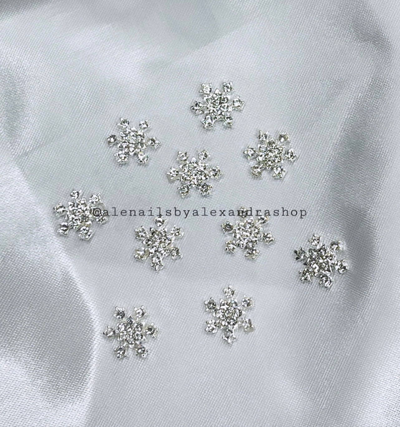 Snowflakes Charms (10 pieces)