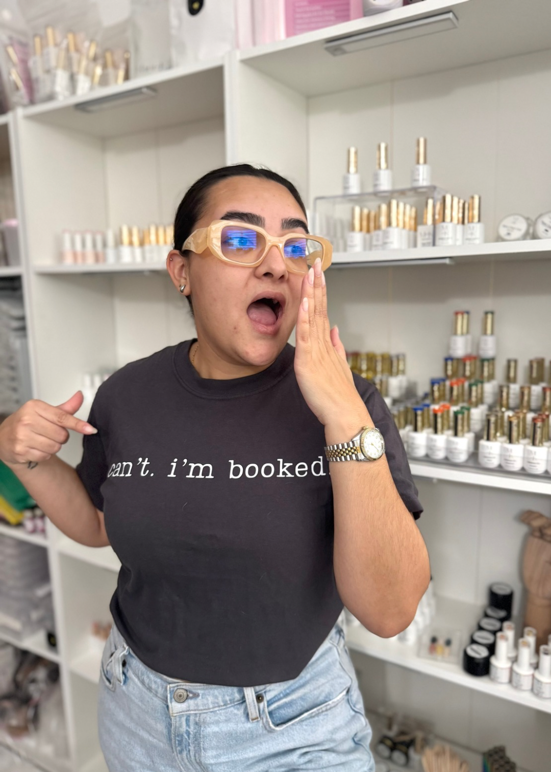 Can’t, i’m booked. T-Shirt